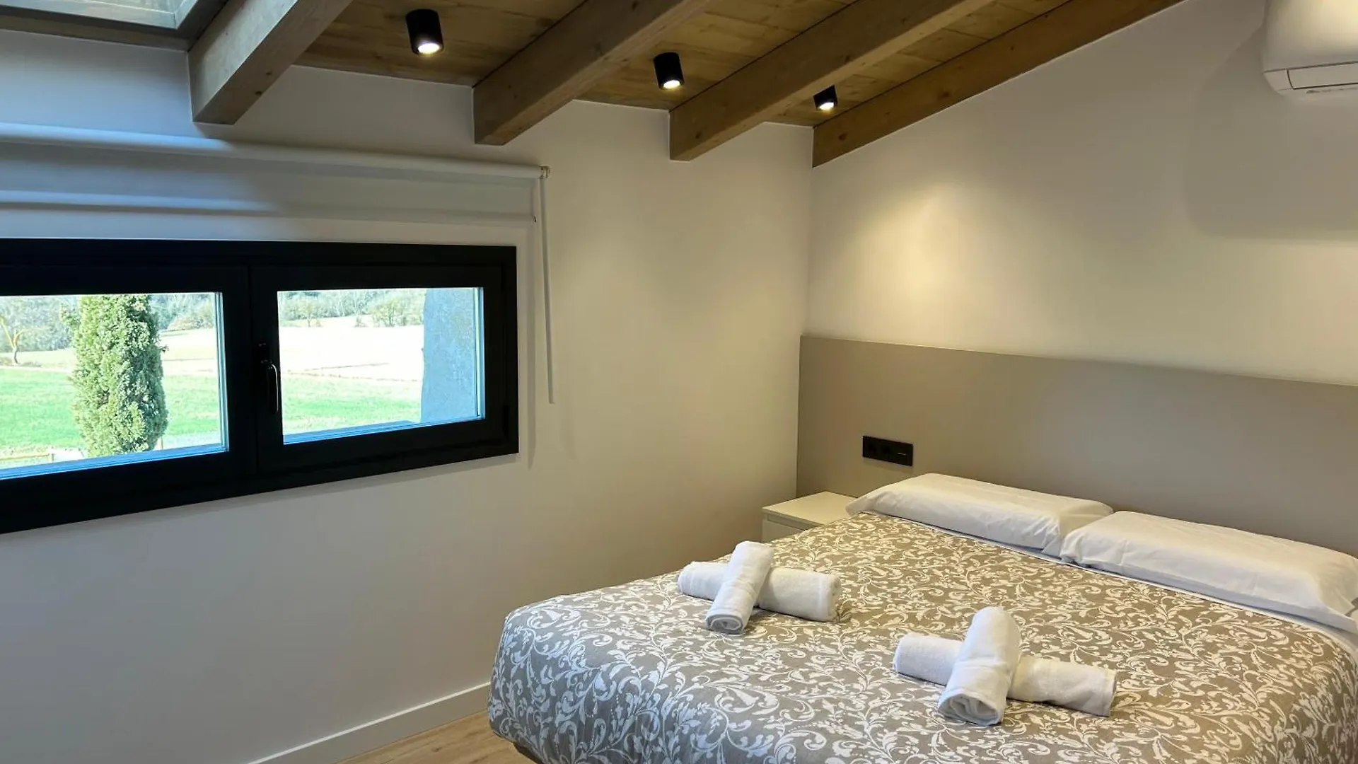 Cabana Blanca Turisme Rural Solsona 0*,  Spain